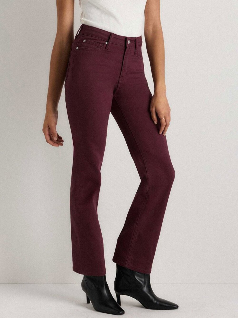Quince Bella Stretch Straight Jeans 28 SHORT NWT
